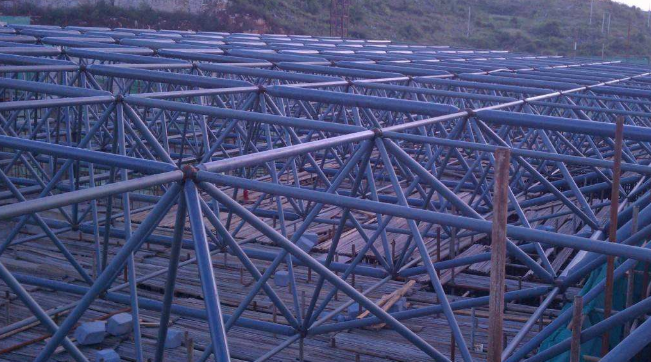 南宫概述网架加工中对钢材的质量的过细恳求